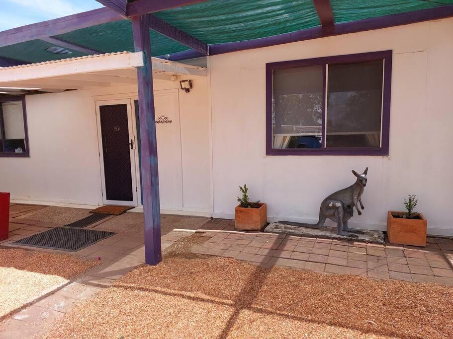 Lavender Cottage - At Home In Lightning Ridge Exterior photo